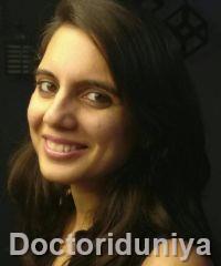 Dr Srishti Navlani